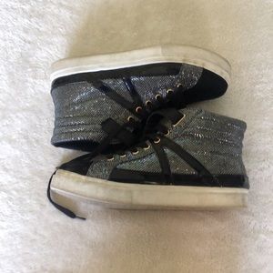 Adorable sparkly shoes